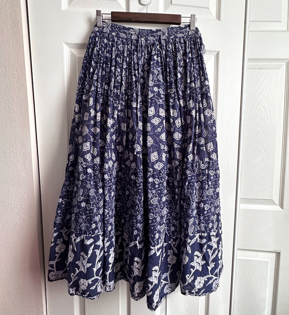 VTG White Stag Navy Blue & White Paisley Floral Cotton Maxi Broom Skirt Medium